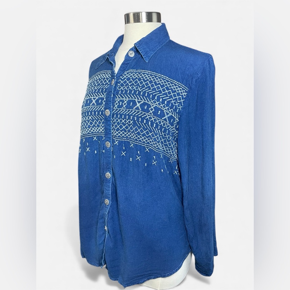 Studio West Embroidered Denim Look Top Western Boho Blouse Size XL - Picture 5 of 8